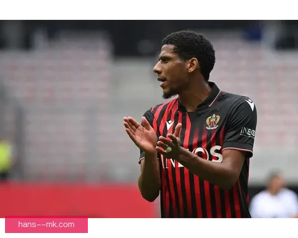 拜仁慕尼黑酝酿突袭热刺防线豪购防守悍将打造钢铁后防新蓝图冲冠